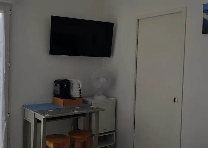 D'hotes Entre-deux Lacs Bed & Breakfast 3*